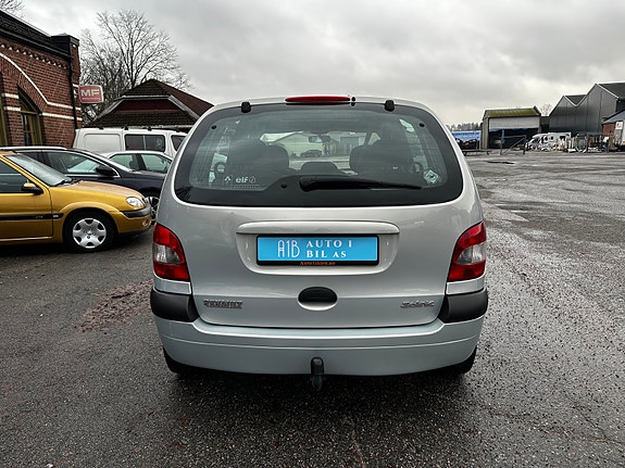 Renault Megane 4 of 16