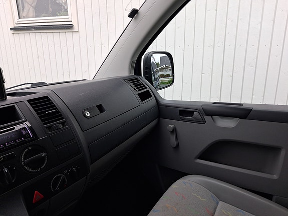 Volkswagen Transporter 20 of 30