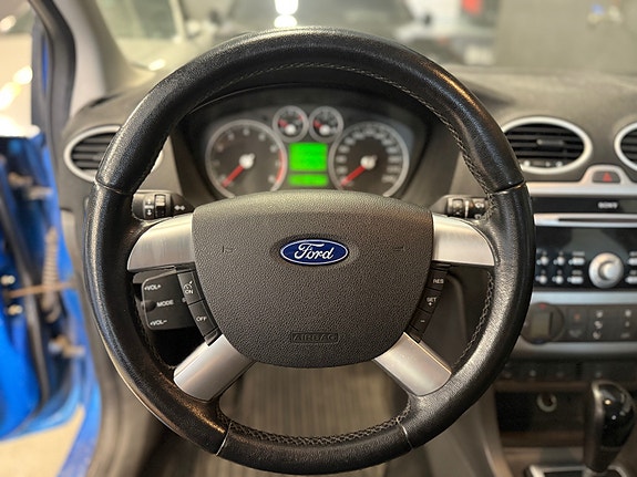 Ford Focus 8 of 12