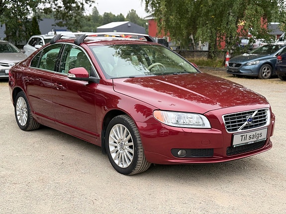 Volvo S80 6 of 30