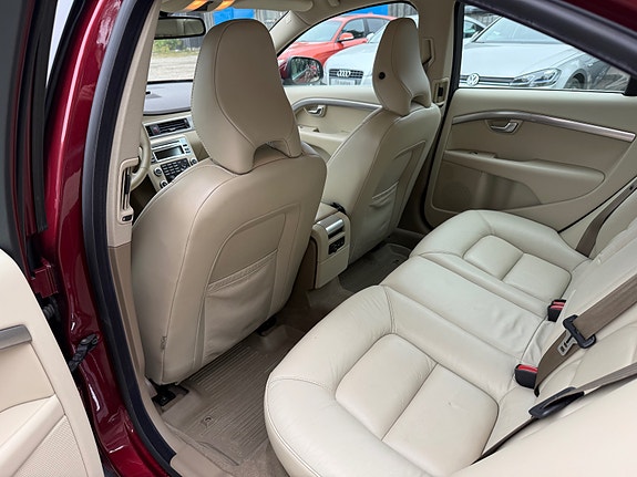 Volvo S80 24 of 30