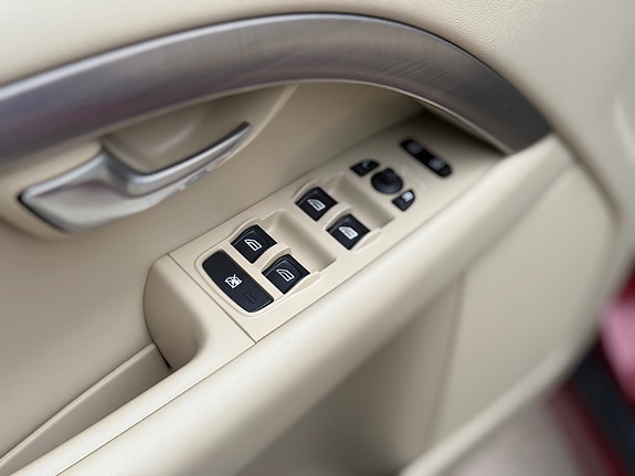 Volvo S80 18 of 30