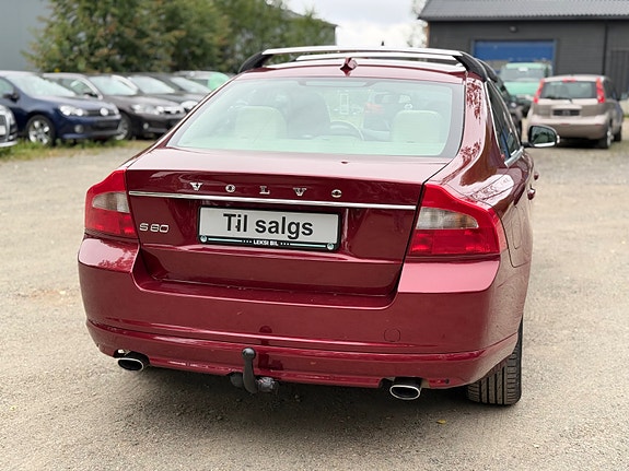Volvo S80 11 of 30