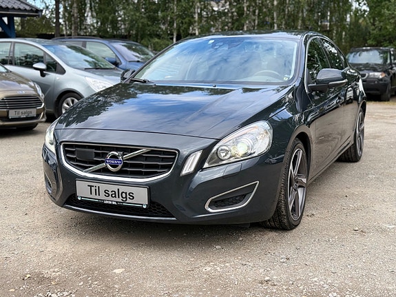 Volvo S60 2 of 30