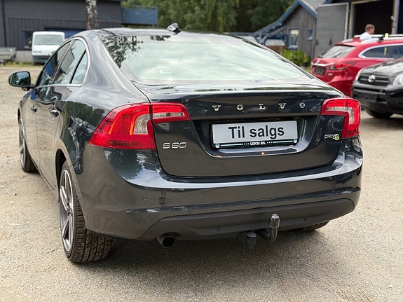 Volvo S60 13 of 30