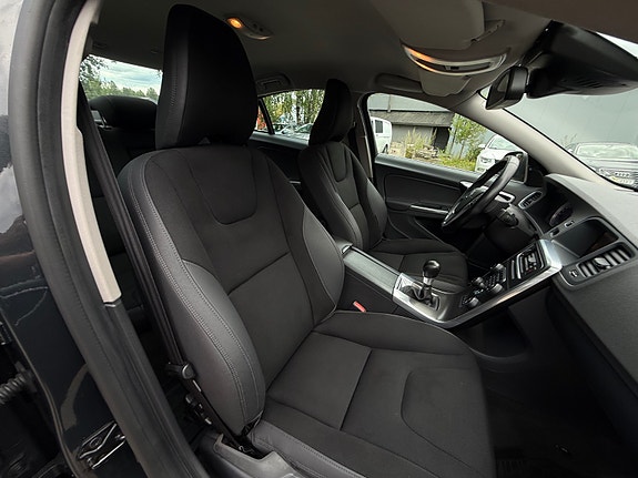 Volvo S60 29 of 30