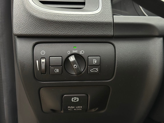 Volvo S60 30 of 30