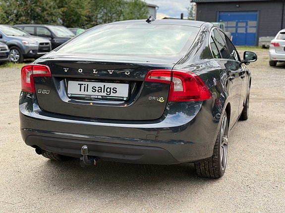 Volvo S60 11 of 30