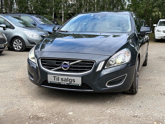 Volvo S60 3 of 30