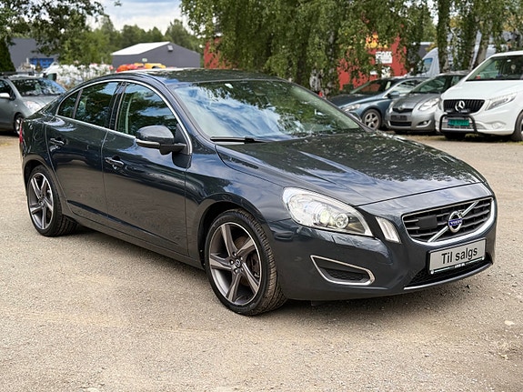 Volvo S60 6 of 30