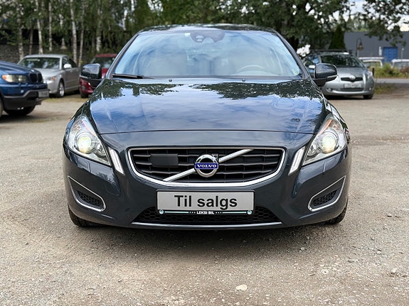 Volvo S60 4 of 30
