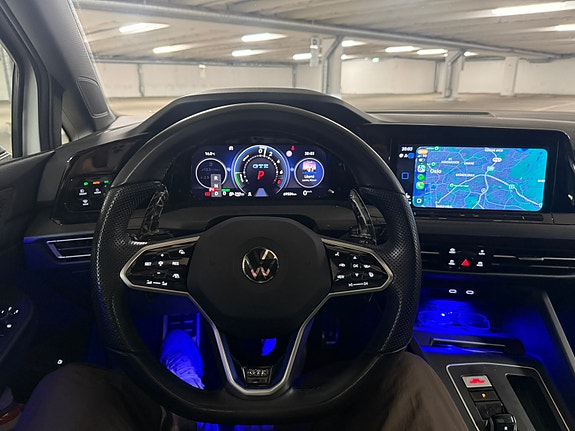 Volkswagen Golf VIII 16 of 18