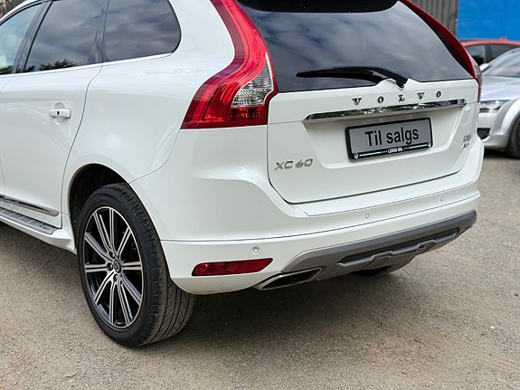 Volvo XC60 17 of 30