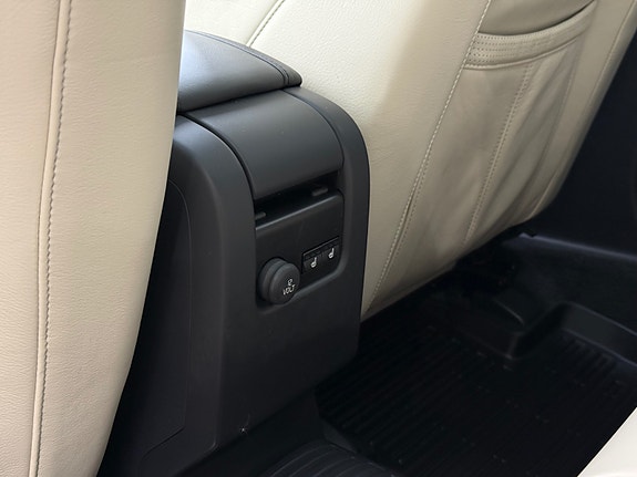 Volvo XC60 29 of 30