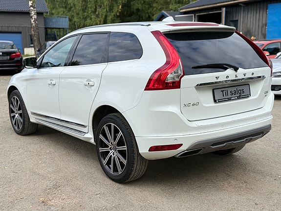 Volvo XC60 16 of 30