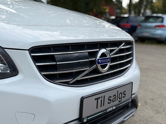 Volvo XC60 9 of 30