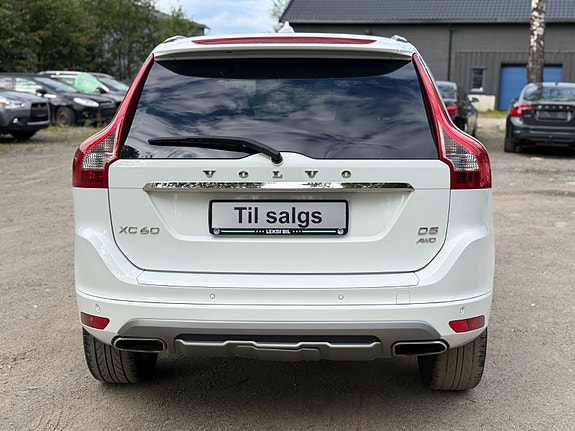 Volvo XC60 14 of 30