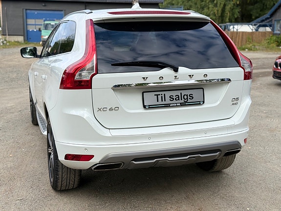Volvo XC60 15 of 30