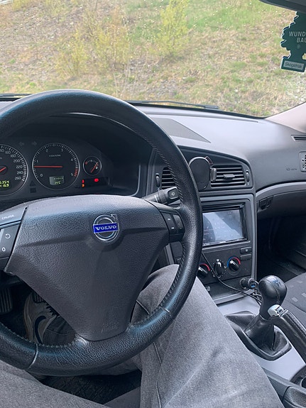 Volvo S60 3 of 9