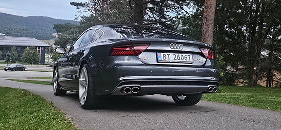 Audi A7 3 of 24