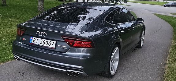 Audi A7 8 of 24