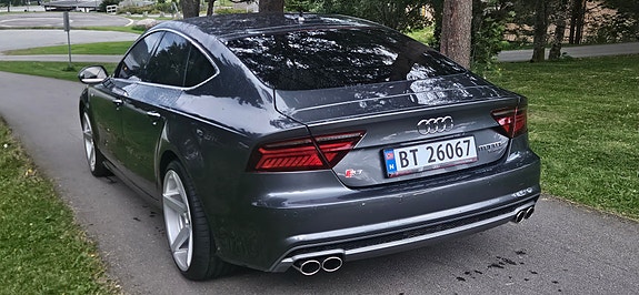 Audi A7 10 of 24