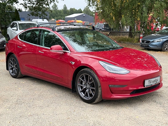 Tesla Model 3 6 of 27