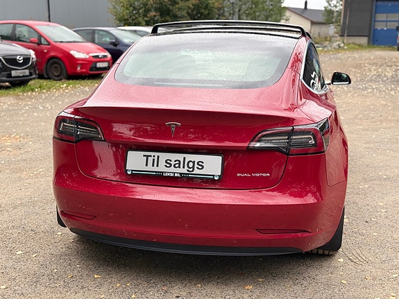 Tesla Model 3 11 of 27