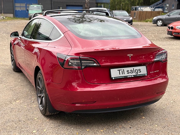 Tesla Model 3 13 of 27