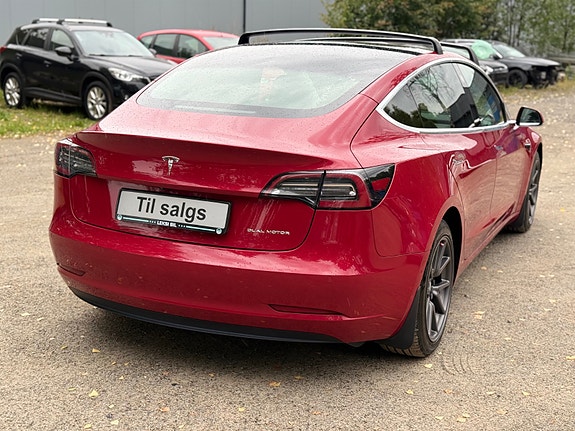 Tesla Model 3 10 of 27