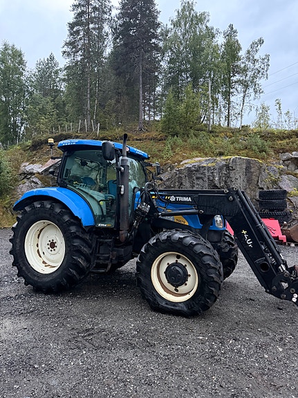 New Holland T6070 27 of 30