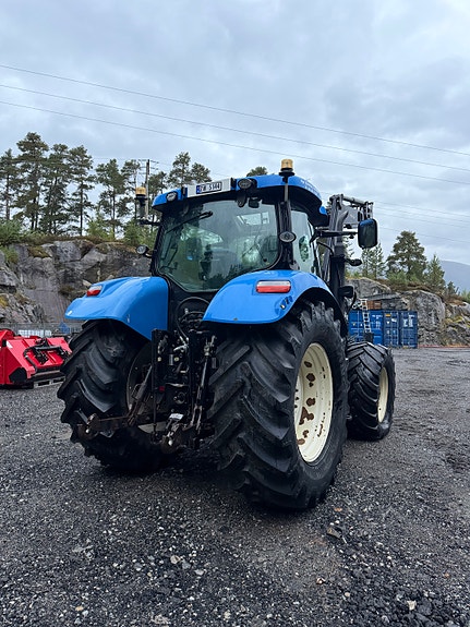 New Holland T6070 9 of 30