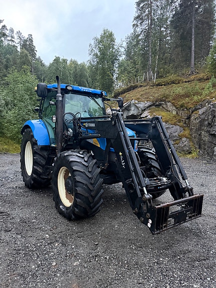 New Holland T6070 26 of 30