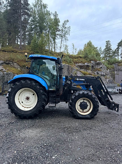 New Holland T6070 28 of 30