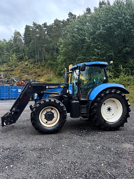 New Holland T6070 22 of 30