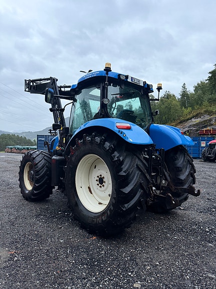 New Holland T6070 11 of 30