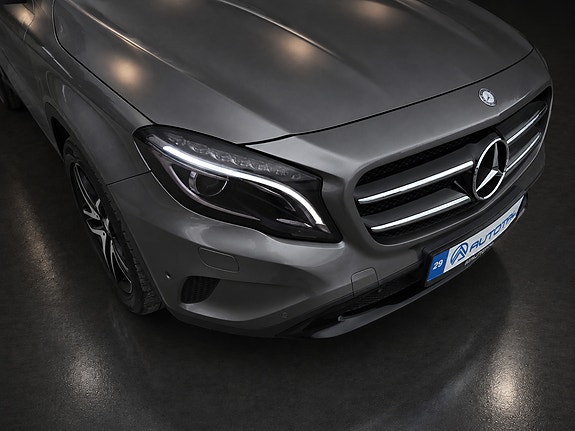 Mercedes-Benz GLA220 9 of 30