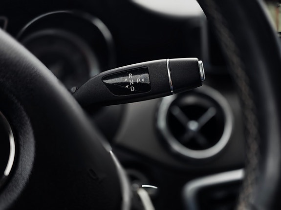 Mercedes-Benz GLA220 19 of 30