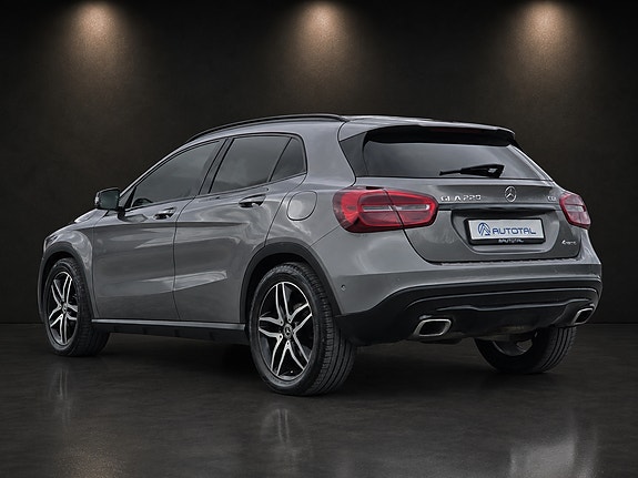 Mercedes-Benz GLA220 7 of 30