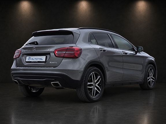 Mercedes-Benz GLA220 5 of 30