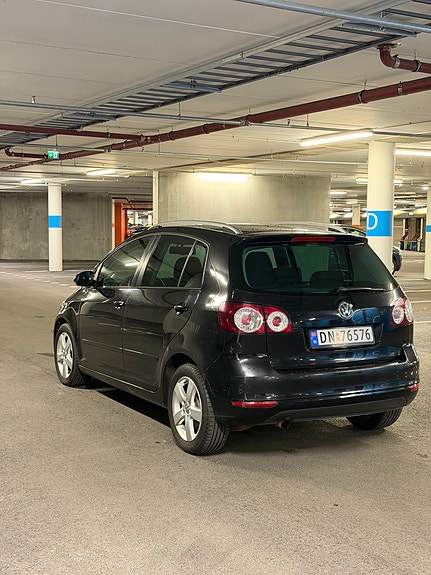 Volkswagen Golf Plus 6 of 28