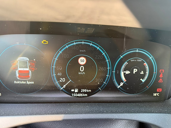 Jaguar F-PACE 14 of 30