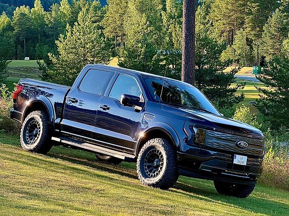 Ford F-150 4 of 25