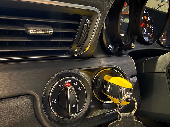 Porsche 911 Carrera 4 GTS 12 of 20