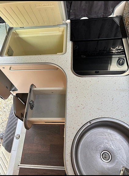 Ford Nugget Westfalia 11 of 14