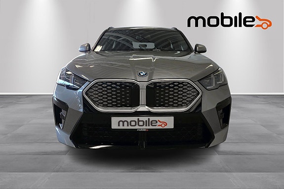 BMW iX2 18 of 26