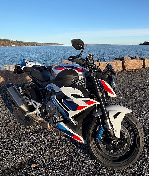 BMW M 1000 R 2 of 13