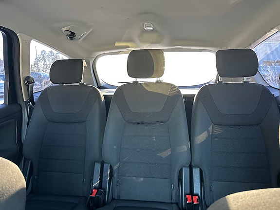 Ford S-MAX 6 of 8