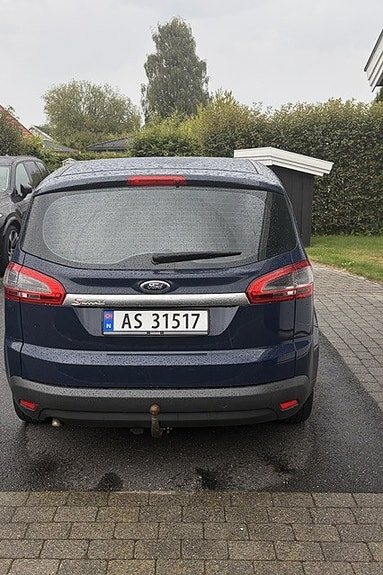 Ford S-MAX 2 of 8
