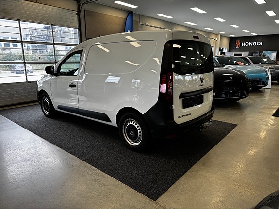 Renault Express 3 of 13
